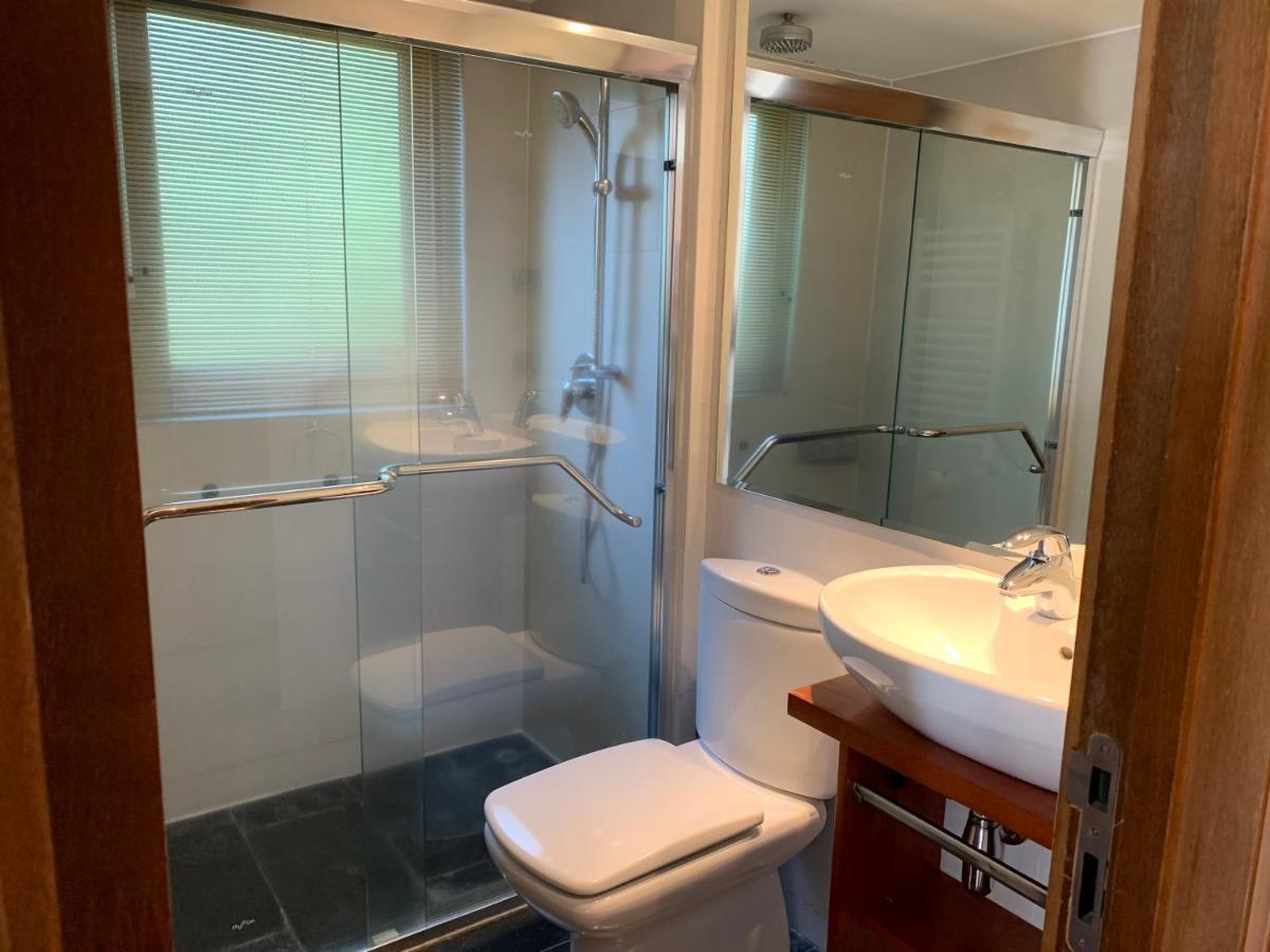 Hotel Playa Grande Suites Пукон Экстерьер фото